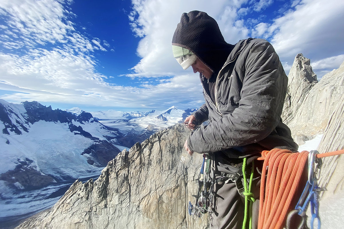 Organizing rack on harness (climbing harness)